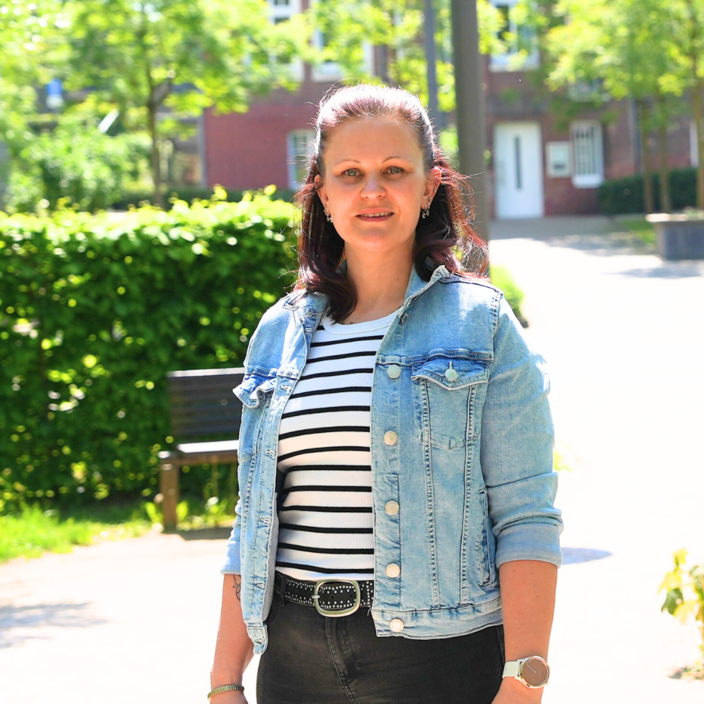 Maike Tischler Studierende Maike Tischler auf dem Campus