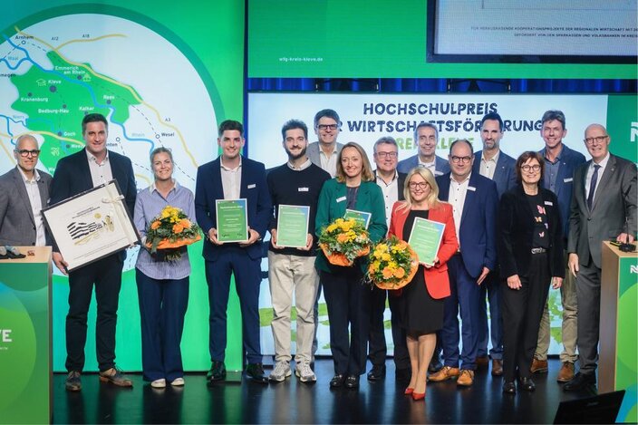 Gemeinsames Projekt von Hermsen und Fakultät Gesellschaft und Ökonomie mit Hochschulpreis 2026 ausgezeichnet