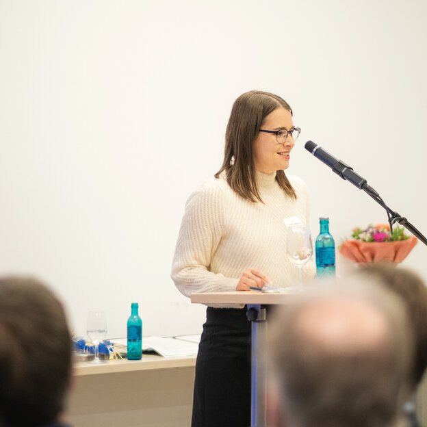 Julia Nepicks, Geschäftsführerin vom Förderverein Hochschule Rhein-Waal e.V.