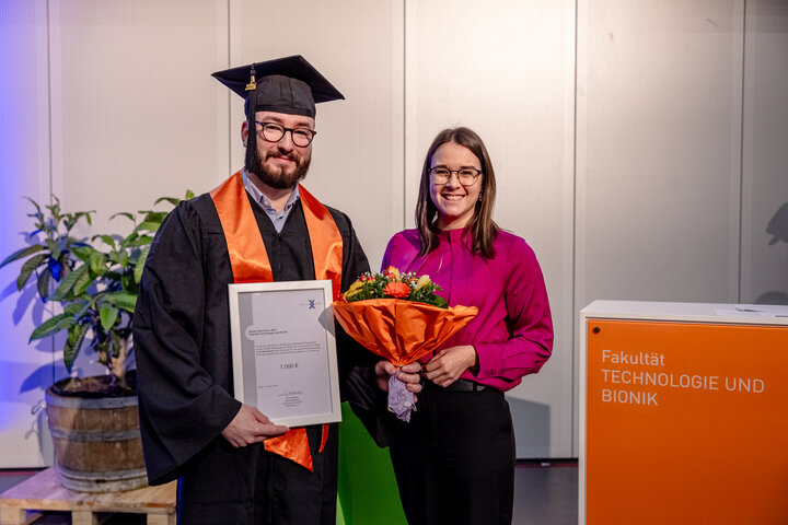 Absolventenpreis für Nils Braake