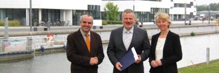Hochschule Rhein-Waal vergibt Honorarprofessur an Dr. med. Joachim van Alst