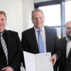 Rhein-Waal University of Applied Sciences awards honorary professorship to Issum-based entrepreneur (press release)