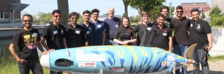 Neues U-Boot des „HSRW-Submarine Teams“ der Hochschule Rhein-Waal getauft