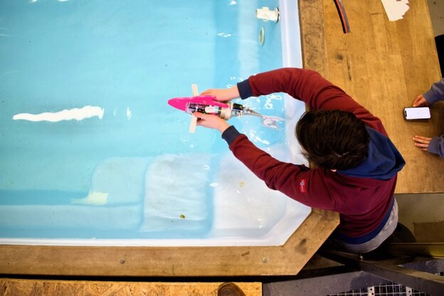 From the Maths Olympiad to the bionics lab – over 320 young mathematicians explore Rhein-Waal University of Applied Sciences