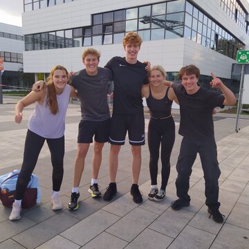 The winners of the Homecoming Cup from the Freiherr-vom-Stein-Gymnasium.