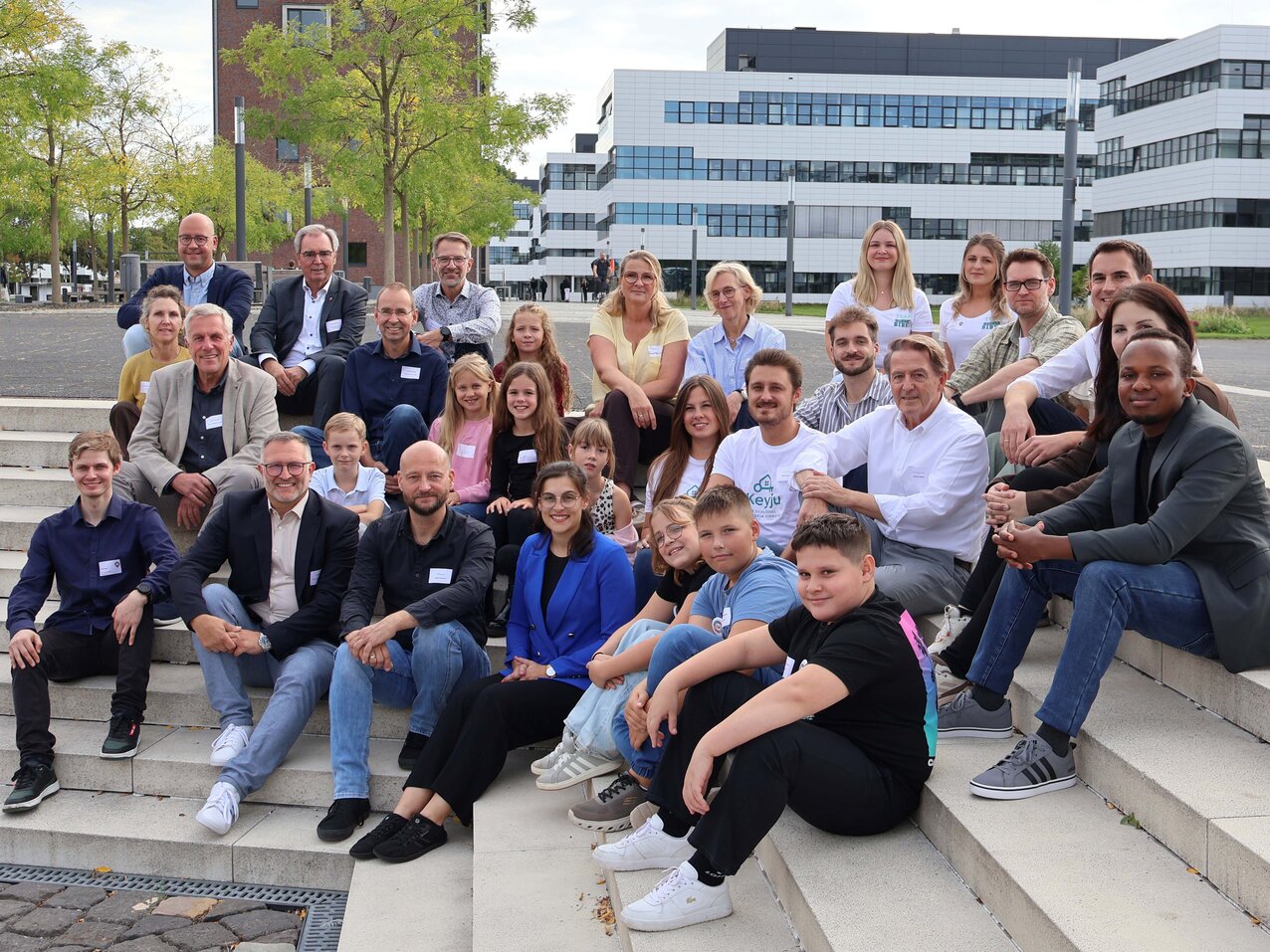 Teilnehmende und Jury der Klever Birne 2026