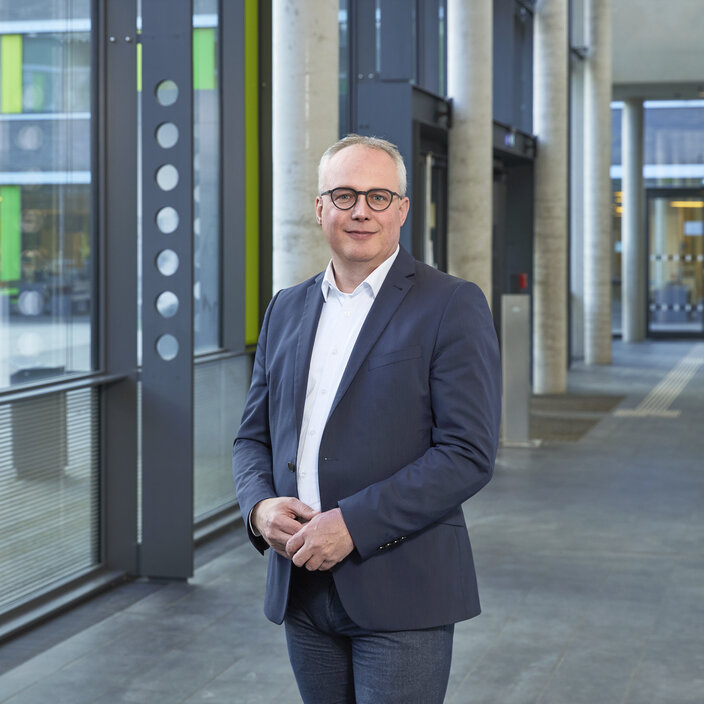 Das Foto zeigt ein Portraitfoto von Prof. Dr.-Ing. Peter Kisters