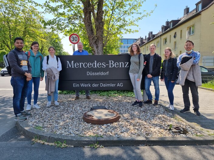 Exkursion zum Mercedes-Benz-Werk