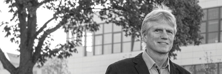 Professor Dr. Helmut Prior verstorben