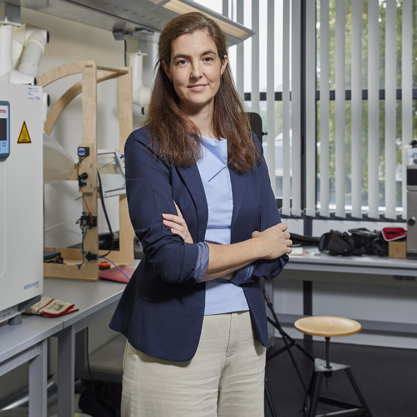 Porträtaufnahme von Prof. Dr. Lily Chambers.