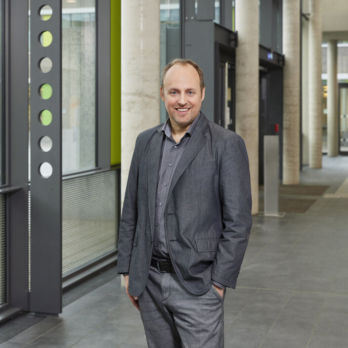 Portraitfoto von Prof. Dr. Jörg Petri