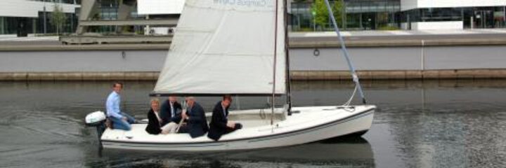 Förderverein Campus Cleve schenkt der Hochschule Rhein-Waal ein Ausbildungsboot