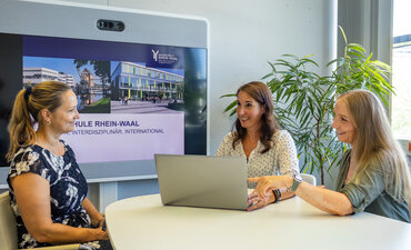 Technical and administrative staff