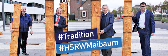 Maibaum auf dem Campus in Kleve errichtet
