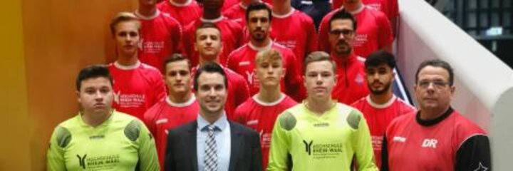 Hochschule unterstützt A-Jugend des 1. FC Kleve