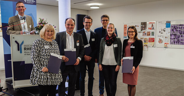 Scholarship dinner at Rhein-Waal University of Applied Sciences: scholarship holders meet their sponsors