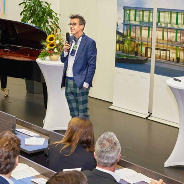 Dekan der Fakultät Kommunikation und Umwelt Prof. Dr. Klaus Hegemann