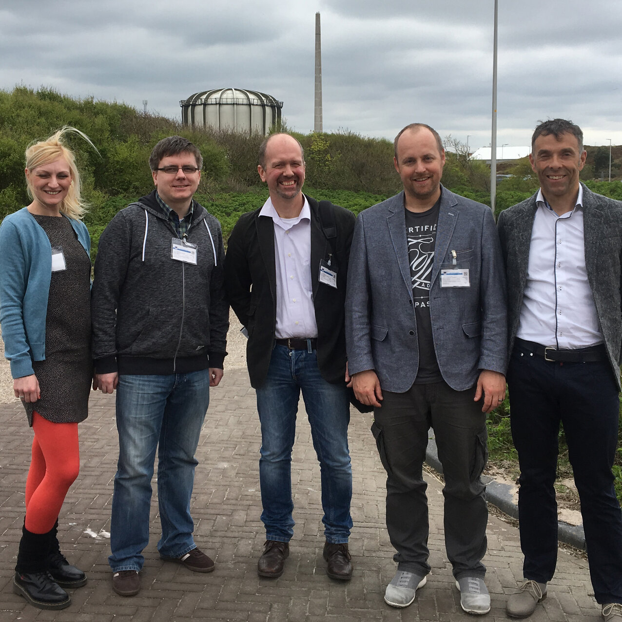 Von links nach rechts: Jenny Lüde, Sven Nehls, Prof. Dr. Zimmer, Prof. Petri, Darren McGarry