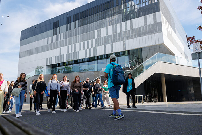 Erstsemesterstudierende auf dem Campus Kleve