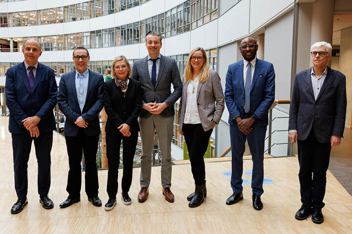 Juan Pérez Miranda (Universidad Francisco de Vitoria), Ari Sivula (Tampere University of Applied Sciences) Katja Komulainen (Tampere University of Applied Sciences), Arend Hardorff (The Hague University of Applied Sciences) Tatiana Zimenkova (Hochschule Rhein-Waal), Tola Adesina (University of Derby ) und Jiří Hanuš (Masaryk University)