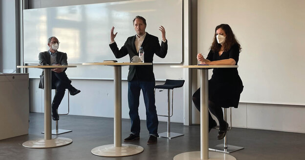 From left to right: Prof. Dr Jakob Lempp, Prof. John Henry Dingfelder Stone and Prof. Dr Eva Maria Hinterhuber