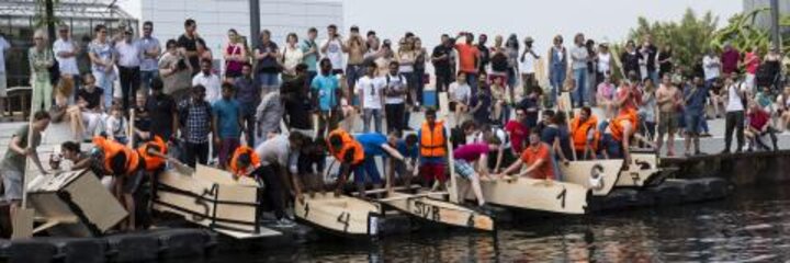 Die Schwanenritter zieht es wieder aufs Wasser