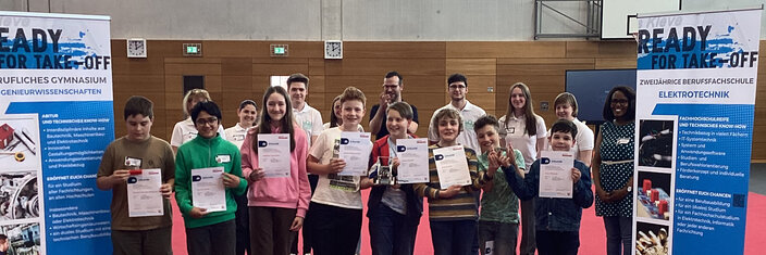 Team aus Goch gewinnt Lokalausscheid des zdi-Roboterwettbewerbes