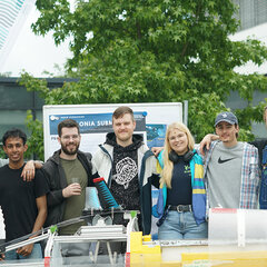 Das HSRW-Submarine-Team mit U-Boot Chelonia beim Campusfest im Mai.