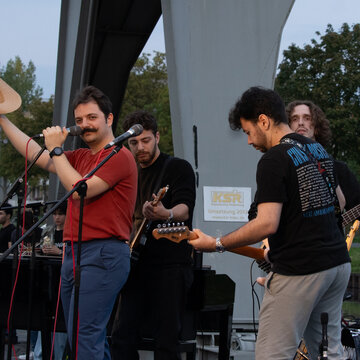 Music Night on the Kleve campus.