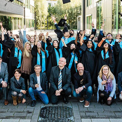 Fakultäten Gesellschaft und Ökonomie sowie Kommunikation und Umwelt feiern Graduation Ceremonies