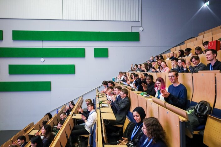 KleMUN 2024 – „UN“ tagt nach fünf Jahren wieder an der HSRW
