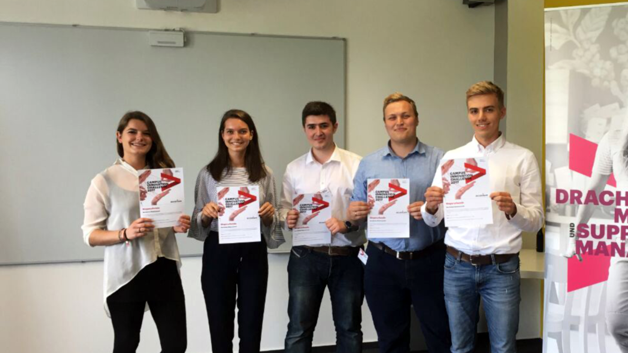 From left to right: Sophia Worbes, Lea Stark, Ralph Theodori, Dennis Janzen, Marius Schober