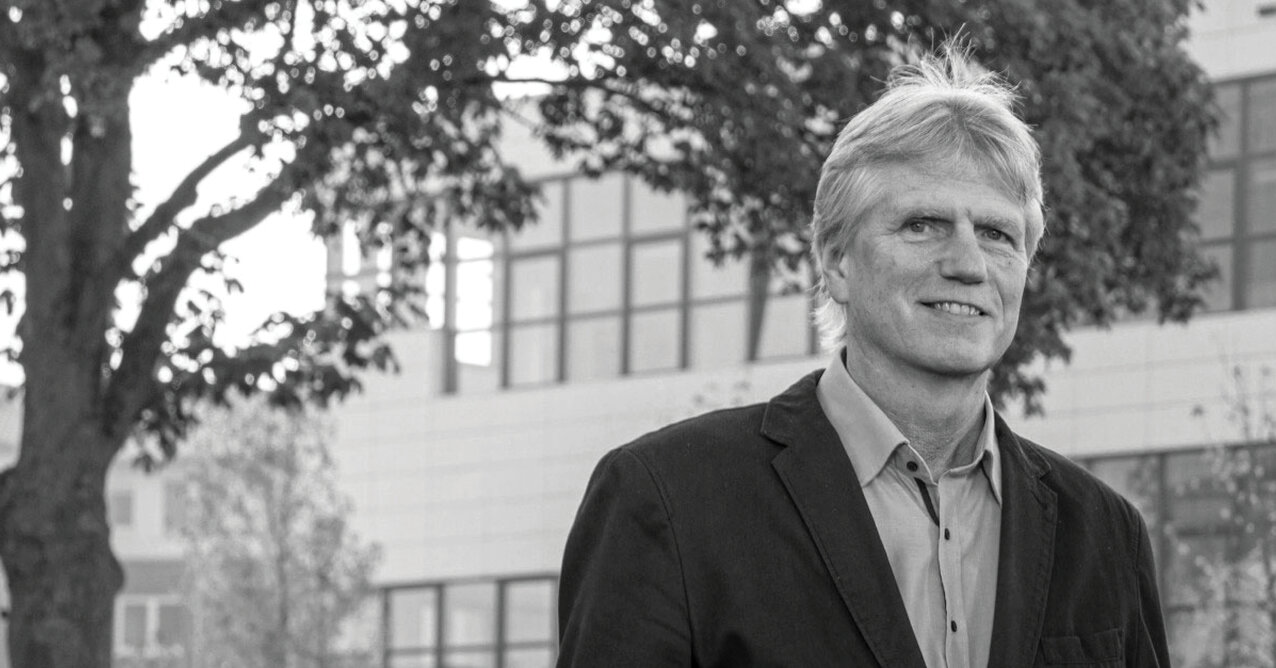 Professor Dr Helmut Prior has passed away