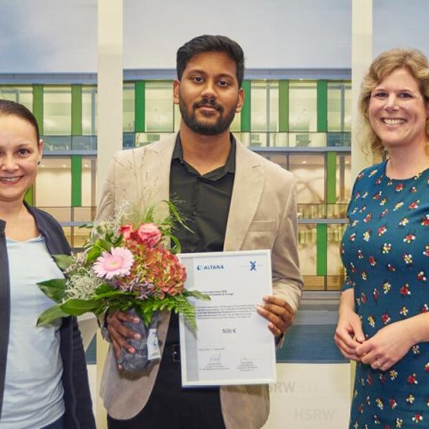 v.l.n.r. Lena Neumann, Sivakumar Shreevarshan und Eva Folkerts