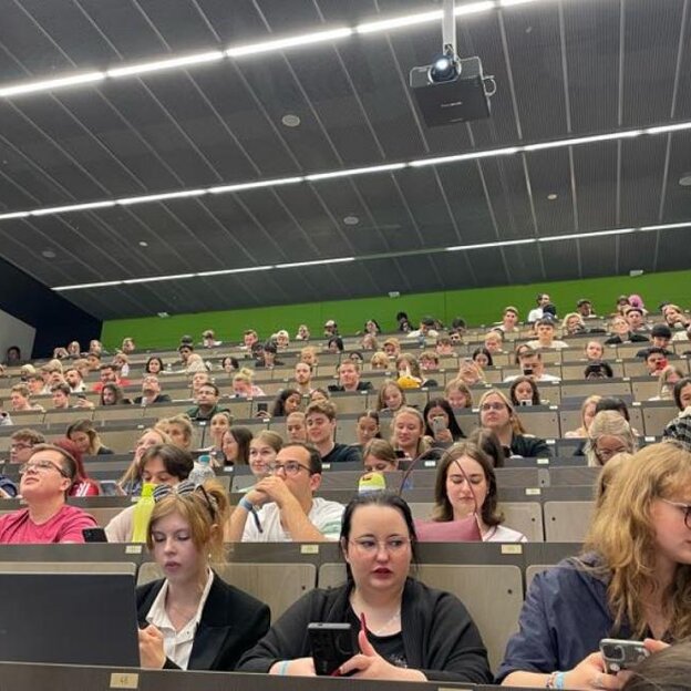 Hochschule Rhein-Waal startet ins Wintersemester 2024/25 – die neuen Studierenden feiern in der Einführungswoche ihren Studienbeginn