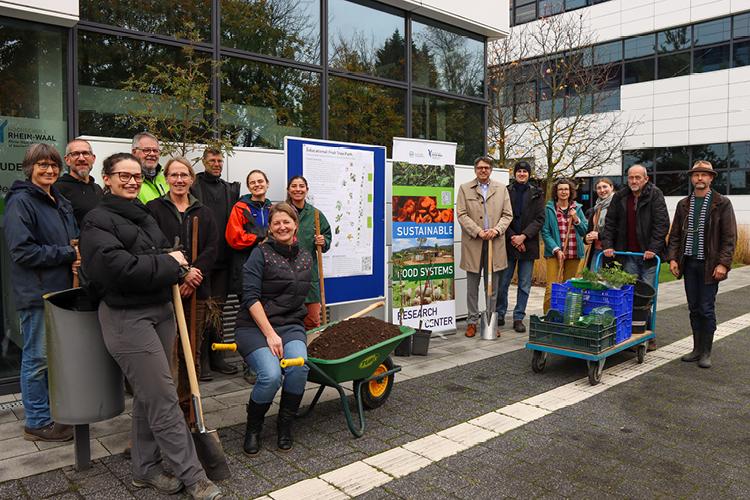 Those involved in the planting campaign