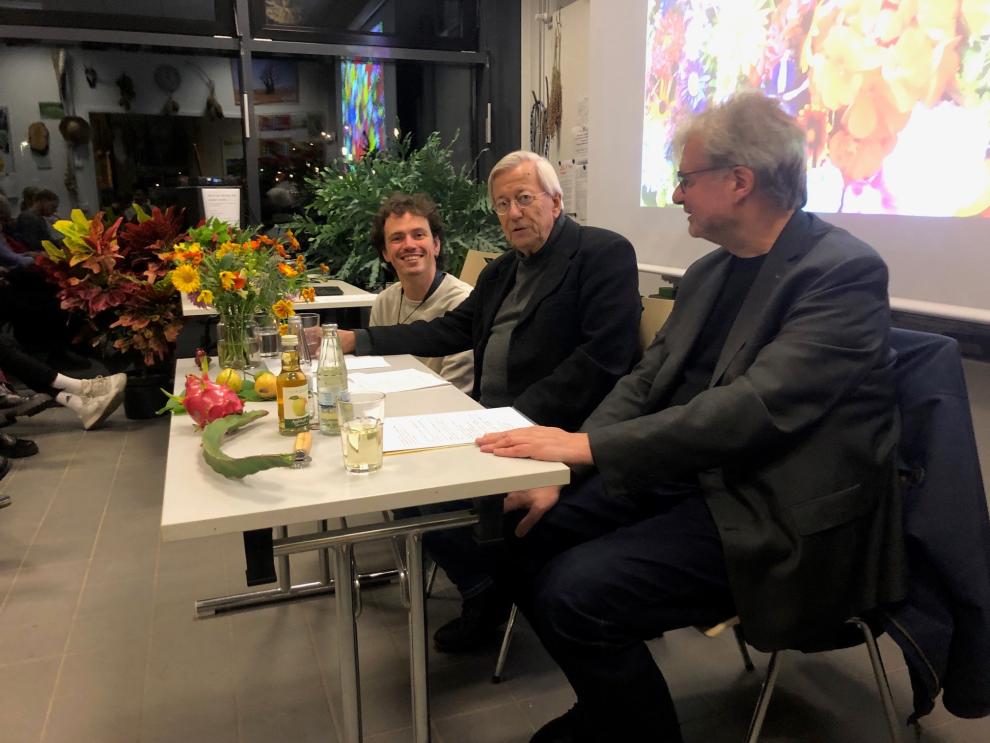 Drei Männer: Dr. Klaus Cordes, Thomas Brokamp und Adrian Schabbel bei der Lesung des Abends