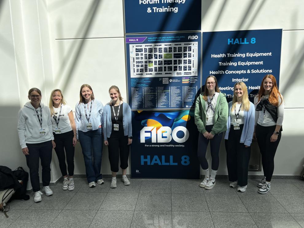 Besuch der FIBO in Köln, Studierendengruppe in Begleitung von Heike Holtappel 
